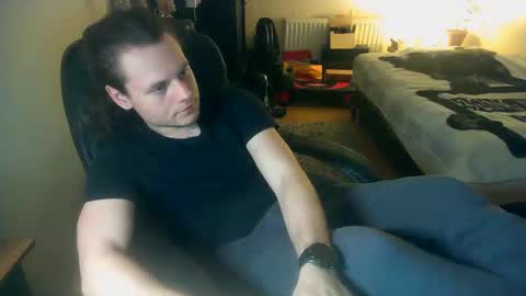 Gizzy online show from 11-24-25, 05:45