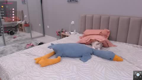 Eva online show from 03-24-26, 06:40