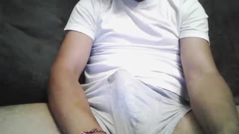 Snapshot of guapete_21x chatting on 08-04-26, 08:00 guapete 21x online show from 08-04-26, 08:00