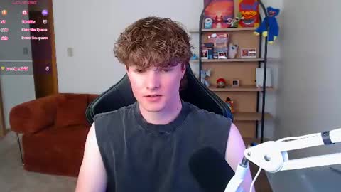 gucciboi4 online show from 07-11-26, 04:10