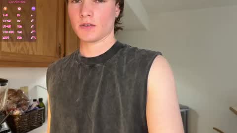 gucciboi4 online show from 08-08-26, 03:36