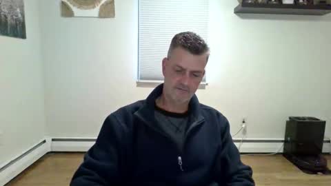 gudguy2025 online show from 12-02-25, 04:13