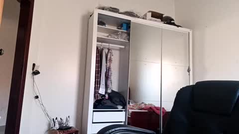 Snapshot of guguzinhox chatting on 02-27-25, 11:41 guguzinhox online show from 02-27-25, 11:41