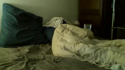 Snapshot of gui67100 chatting on 10-12-25, 08:35 Gengen online show from 10-12-25, 08:35