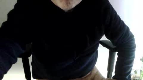 Snapshot of guide2 chatting on 03-07-26, 02:14 Dislove online show from 03-07-26, 02:14