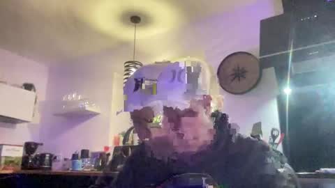 guil0 online show from 11-07-25, 10:43