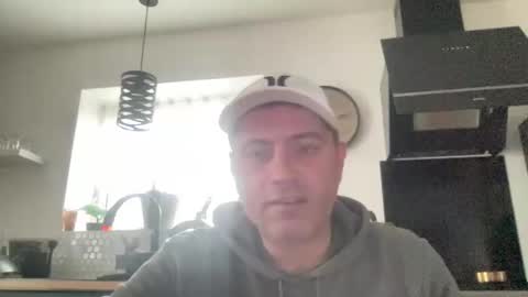 guil0 online show from 01-10-26, 01:13