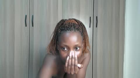 Miss Incredible online show from 11-28-25, 12:46