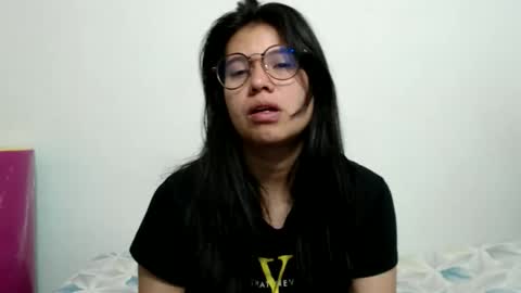 Vane blonde and Hazell black hair online show from 02-19-26, 12:39