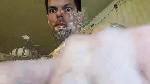 Snapshot of gunnarssonbenni33 chatting on 02-26-26, 12:42 gunnarssonbenni33 online show from 02-26-26, 12:42