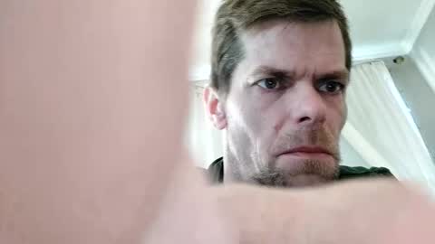Snapshot of gunnarssonbenni33 chatting on 04-18-26, 07:40 gunnarssonbenni33 online show from 04-18-26, 07:40