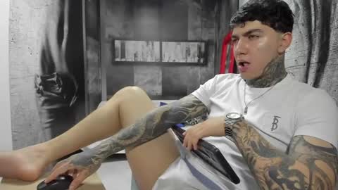 Snapshot of gury_tattoo chatting on 05-12-26, 07:00 Gury online show from 05-12-26, 07:00