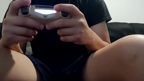 Snapshot of guts_san chatting on 10-05-25, 01:09 guts_san online show from 10-05-25, 01:09