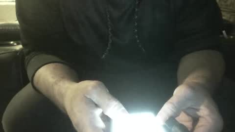 Snapshot of guy8inches4u chatting on 09-21-25, 03:46 guy8inches4u online show from 09-21-25, 03:46