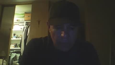 Snapshot of guy8inches4u chatting on 10-24-25, 11:17 guy8inches4u online show from 10-24-25, 11:17