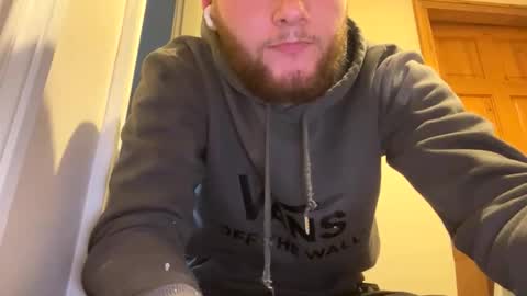 Snapshot of guyzill256 chatting on 12-21-25, 03:19 Workmans cam online show from 12-21-25, 03:19