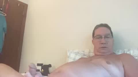 Snapshot of gwashere4u chatting on 10-06-25, 12:46 gwashere4u online show from 10-06-25, 12:46