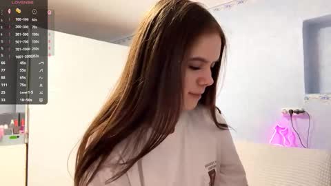 Alice online show from 02-08-26, 01:03