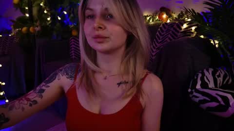 gwenhilton online show from 02-18-25, 06:48