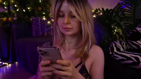 gwenhilton online show from 02-22-25, 09:12