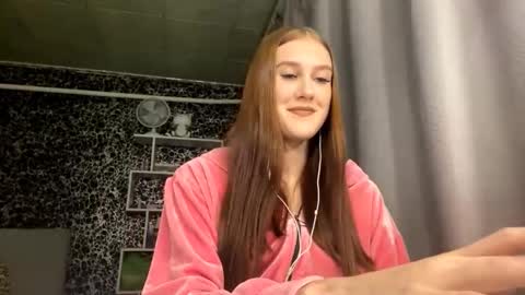 Gwen online show from 09-21-25, 07:15
