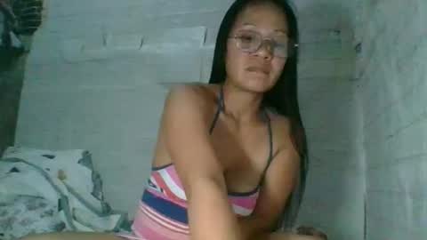 Snapshot of gwenn24 chatting on 02-15-26, 09:19 gwenn24 online show from 02-15-26, 09:19