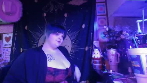 Goddess Fe online show from 11-25-25, 04:34