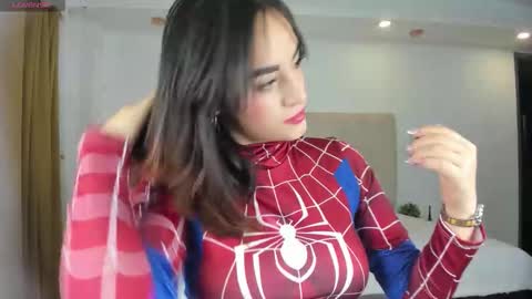 gyal_8_ online show from 10-31-25, 04:24