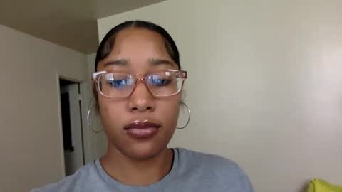 gyalxoxo online show from 10-03-25, 04:15