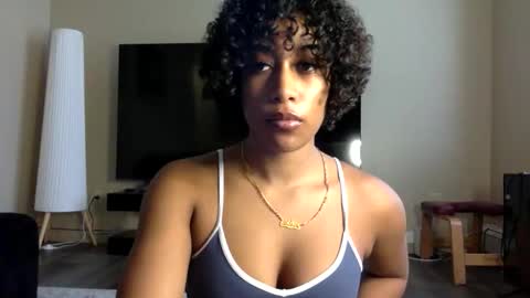 gyalxoxo online show from 02-18-26, 06:15