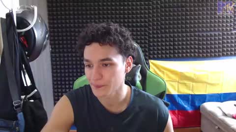 Snapshot of gymbro42 chatting on 06-27-26, 07:08 Gymbro42 online show from 06-27-26, 07:08