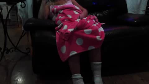 Snapshot of gypsybellathehotwife chatting on 01-13-25, 06:16 GypsyBella online show from 01-13-25, 06:16