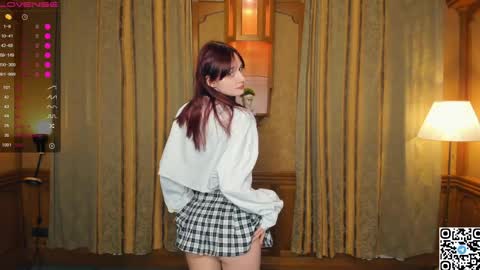 Kelly  Lilly online show from 04-17-26, 08:12