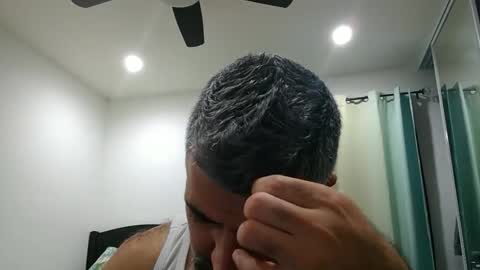 h0nest84 online show from 11-04-25, 01:48