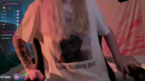 Snapshot of h2h0e chatting on 02-21-25, 10:04 Lana online show from 02-21-25, 10:04