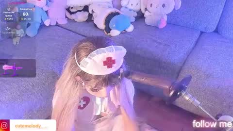 Snapshot of h3llokitty_ chatting on 04-25-26, 01:41 Hello Kitty online show from 04-25-26, 01:41