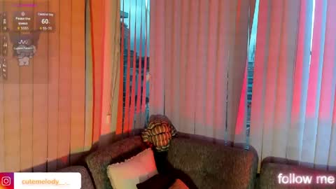 Snapshot of h3llokitty_ chatting on 05-04-26, 12:12 Hello Kitty online show from 05-04-26, 12:12