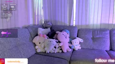 Snapshot of h3llokitty_ chatting on 05-10-26, 01:38 Hello Kitty online show from 05-10-26, 01:38