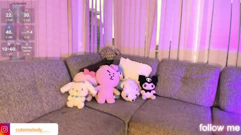 Snapshot of h3llokitty_ chatting on 05-29-26, 12:03 Hello Kitty online show from 05-29-26, 12:03