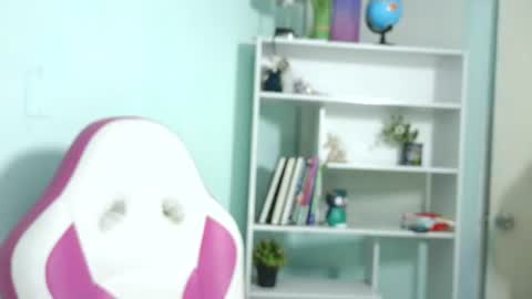Snapshot of haanah chatting on 06-17-26, 04:15 haanah online show from 06-17-26, 04:15