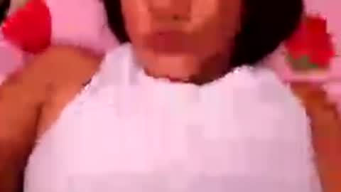 Snapshot of habibi_25 chatting on 07-19-26, 04:16 Habibi online show from 07-19-26, 04:16