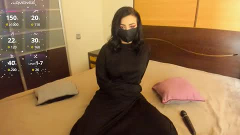 Linda online show from 11-11-25, 02:55