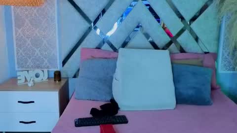 Snapshot of hada_sins chatting on 06-24-26, 03:38 Hada sins online show from 06-24-26, 03:38