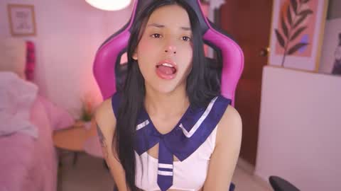 Snapshot of hade_collinss chatting on 10-23-25, 06:39 Hade online show from 10-23-25, 06:39