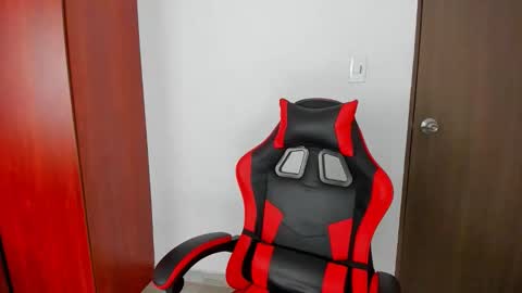 Snapshot of hades_horny_ chatting on 03-31-26, 09:15 hades_horny_ online show from 03-31-26, 09:15