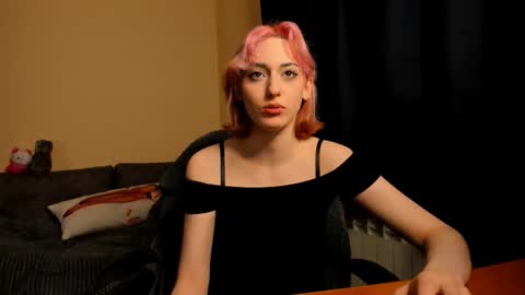 Snapshot of hadley_mills chatting on 02-06-26, 01:58 hadley online show from 02-06-26, 01:58