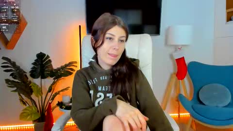 Hailey  Green online show from 12-22-25, 09:56