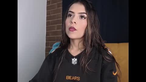 hailey_bri online show from 11-11-25, 10:32