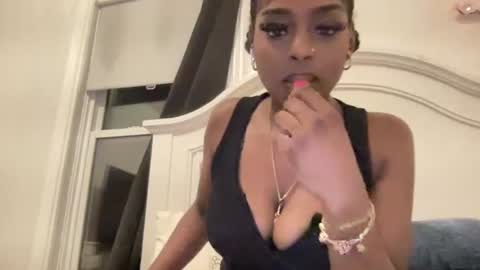 hailey online show from 07-06-26, 03:36