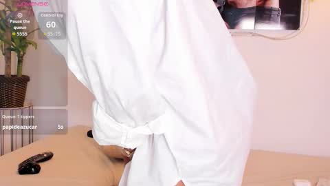 Snapshot of hailey_thompsonnn chatting on 10-07-25, 09:34 Hailey Thompson online show from 10-07-25, 09:34